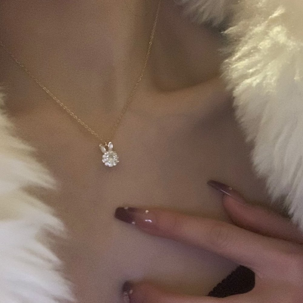Rotatable bunny necklace - Picture 2 of 11